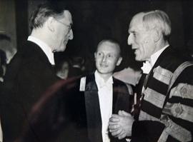 1947 Éamon de Valera with Dr. Alan Thompson and Dr. Bethal Solomons